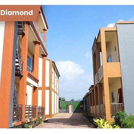 Villa Imperial Diamond Cibadak  ภายนอก รูปภาพ