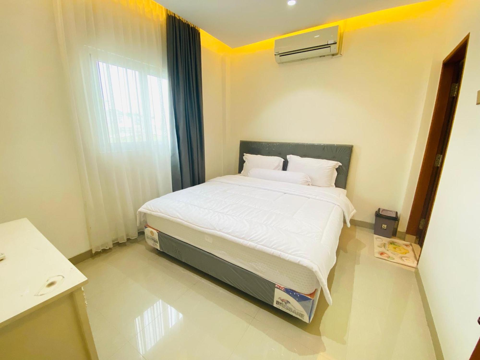 Villa Imperial Diamond Cibadak  ภายนอก รูปภาพ